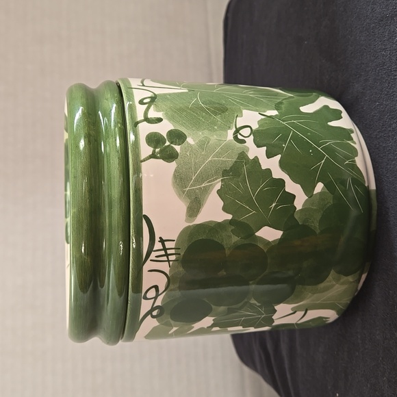 Green Hand-Painted Grape Vine Pattern Canisters by DESIGNPAC INC - Picture 3 of 10